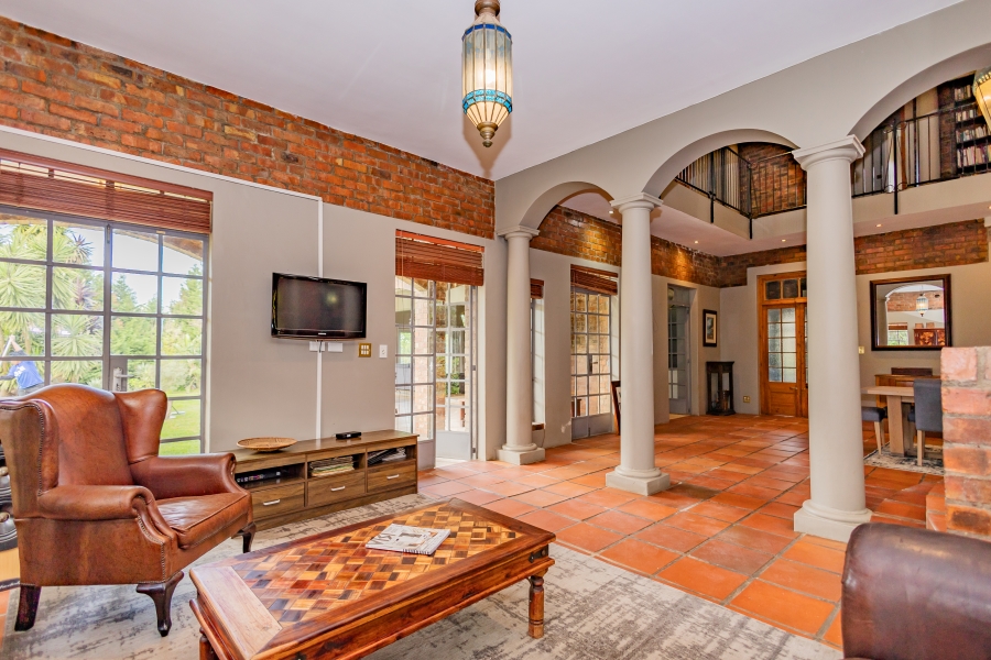 6 Bedroom Property for Sale in Vierlanden Western Cape